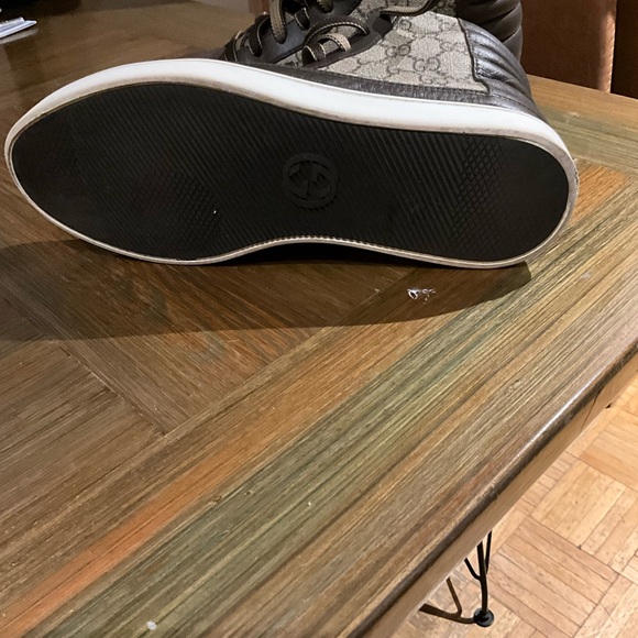 Gucci Men's Black and Brown High-Top Sneakers - Picture 2 of 5